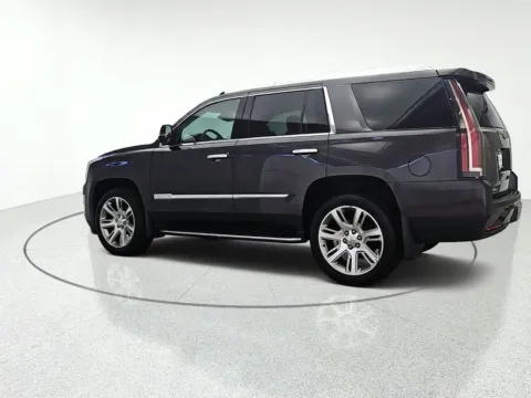 More photos of 2018 Cadillac Escalade Luxury at CarWise Gurnee, IL
