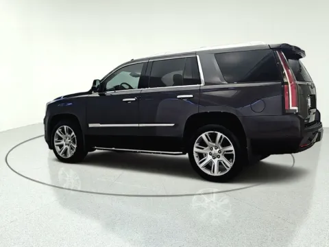 More photos of 2018 Cadillac Escalade Luxury at CarWise Gurnee, IL