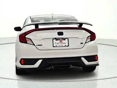More photos of 2020 Honda Civic Si at CarWise Gurnee, IL