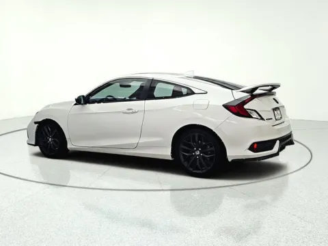 More photos of 2020 Honda Civic Si at CarWise Gurnee, IL