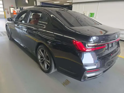 Photos of 2020 BMW 7 Series 750i xDrive for sale in Gurnee, IL at CarWise Gurnee