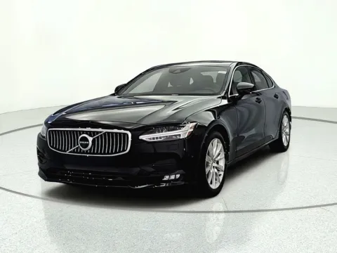 Photos of 2017 Volvo S90 T6 Momentum for sale in Gurnee, IL at CarWise Gurnee