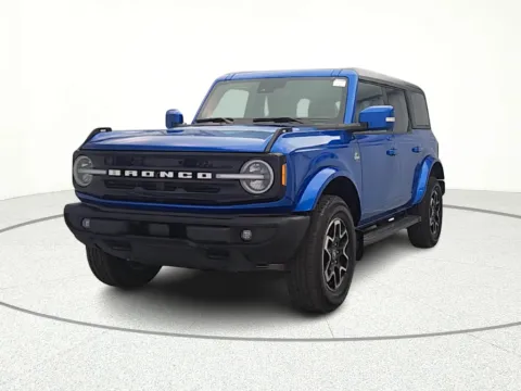 Photos of 2022 Ford Bronco Outer Banks for sale in Gurnee, IL at CarWise Gurnee