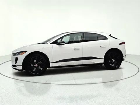 More photos of 2023 Jaguar I-PACE HSE at CarWise Gurnee, IL