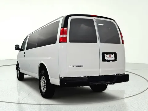 More photos of 2021 Chevrolet Express 2500 Work Van at CarWise Gurnee, IL