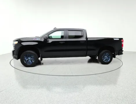 More photos of 2021 Chevrolet Silverado 1500 Custom Trail Boss at CarWise Gurnee, IL