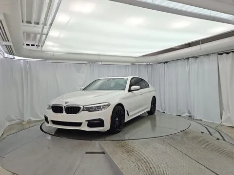 Photos of 2020 BMW 5 Series 530i xDrive for sale in Gurnee, IL at CarWise Gurnee