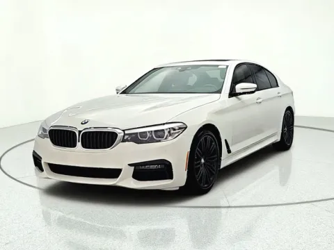 Photos of 2020 BMW 5 Series 530i xDrive for sale in Gurnee, IL at CarWise Gurnee