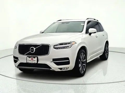 Photos of 2019 Volvo XC90 T6 Momentum for sale in Gurnee, IL at CarWise Gurnee