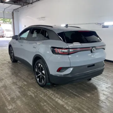 Photos of 2022 Volkswagen ID.4 Pro S for sale in Gurnee, IL at CarWise Gurnee