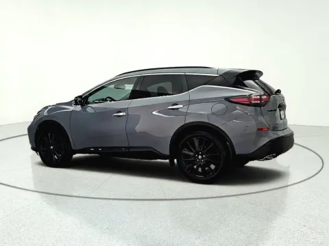 More photos of 2021 Nissan Murano SL at CarWise Gurnee, IL