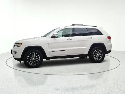 Another view of 2017 Jeep Grand Cherokee Limited for sale in Gurnee, IL at CarWise Gurnee