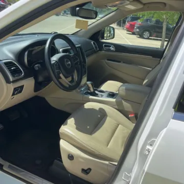 Another view of 2017 Jeep Grand Cherokee Limited for sale in Gurnee, IL at CarWise Gurnee