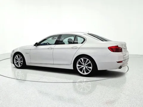 More photos of 2016 BMW 5 Series 535i xDrive at CarWise Gurnee, IL