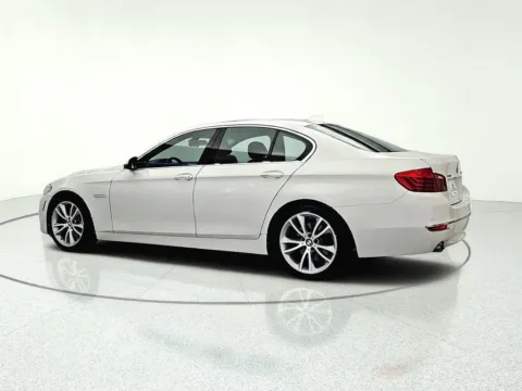More photos of 2016 BMW 5 Series 535i xDrive at CarWise Gurnee, IL