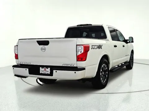 More photos of 2018 Nissan Titan PRO-4X at CarWise Gurnee, IL