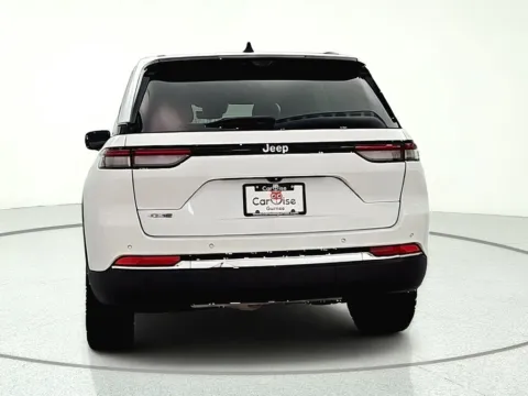 More photos of 2023 Jeep Grand Cherokee 4xe at CarWise Gurnee, IL