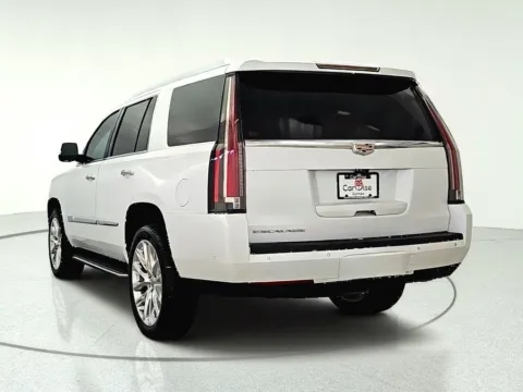 More photos of 2018 Cadillac Escalade Luxury at CarWise Gurnee, IL