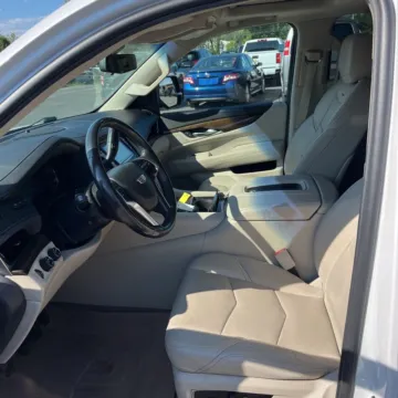 Another view of 2018 Cadillac Escalade Luxury for sale in Gurnee, IL at CarWise Gurnee