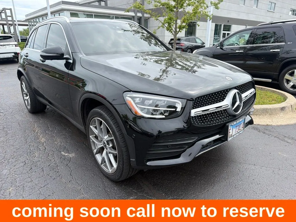 Black 2022 Mercedes-Benz GLC 300 for sale in Gurnee, IL
