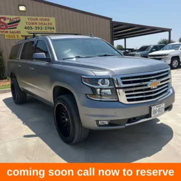 Gray 2018 Chevrolet Suburban LT for sale in Gurnee, IL
