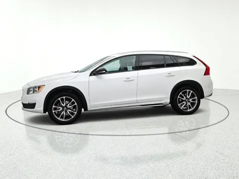 Another view of 2018 Volvo V60 Cross Country T5 for sale in Gurnee, IL at CarWise Gurnee