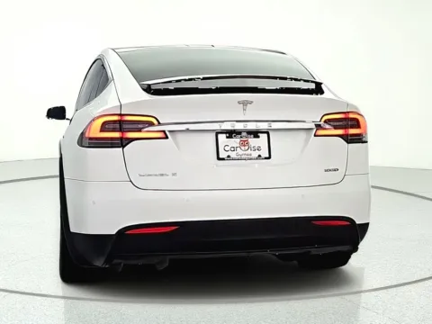 More photos of 2017 Tesla Model X 90D at CarWise Gurnee, IL