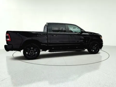 More photos of 2023 Ram 1500 Laramie at CarWise Gurnee, IL