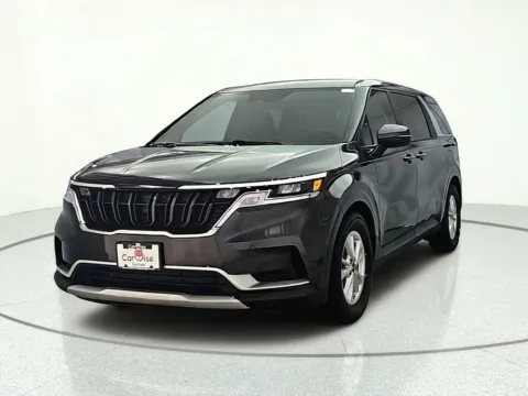 Photos of 2024 Kia Carnival LX for sale in Gurnee, IL at CarWise Gurnee