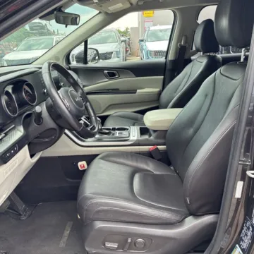 Another view of 2024 Kia Carnival LX for sale in Gurnee, IL at CarWise Gurnee