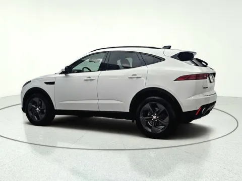 More photos of 2021 Jaguar E-PACE P250 SE at CarWise Gurnee, IL
