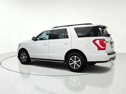 More photos of 2021 Ford Expedition XLT at CarWise Gurnee, IL