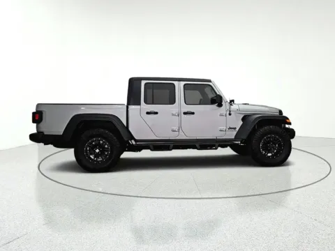 Another view of 2020 Jeep Gladiator Sport for sale in Gurnee, IL at CarWise Gurnee