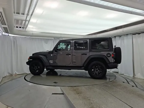 More photos of 2018 Jeep Wrangler Unlimited Sport S at CarWise Gurnee, IL