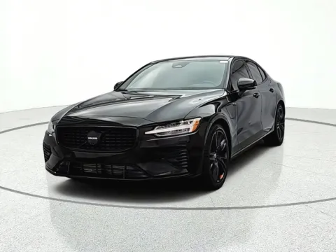 Photos of 2023 Volvo S60 Recharge Plug-In Hybrid Ultimate for sale in Gurnee, IL at CarWise Gurnee