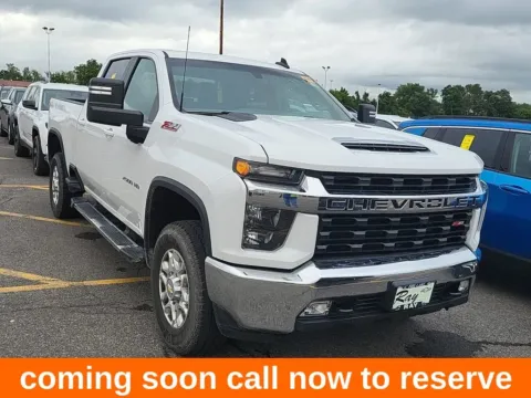 White 2023 Chevrolet Silverado 2500HD LT for sale in Gurnee, IL