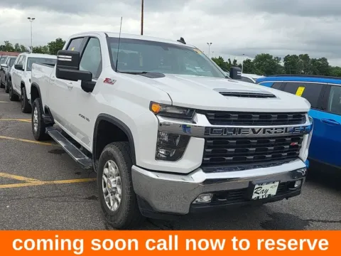White 2023 Chevrolet Silverado 2500HD LT for sale in Gurnee, IL
