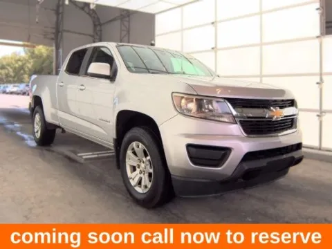 Silver 2019 Chevrolet Colorado LT for sale in Gurnee, IL