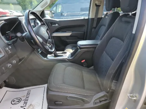 Another view of 2019 Chevrolet Colorado LT for sale in Gurnee, IL at CarWise Gurnee