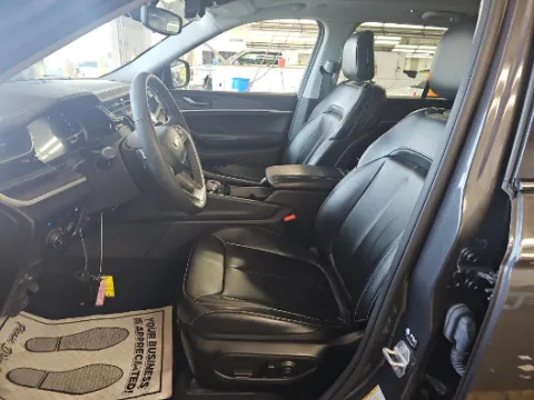 Another view of 2023 Jeep Grand Cherokee 4xe for sale in Gurnee, IL at CarWise Gurnee
