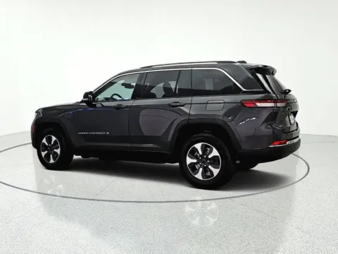 More photos of 2023 Jeep Grand Cherokee 4xe at CarWise Gurnee, IL