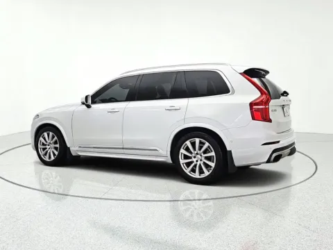 More photos of 2017 Volvo XC90 T6 Inscription at CarWise Gurnee, IL