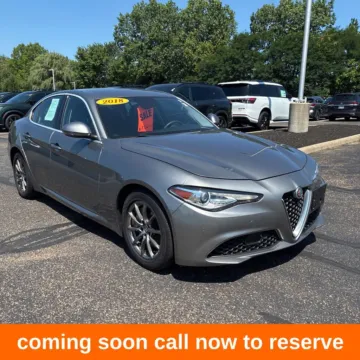 Gray 2018 Alfa Romeo Giulia for sale in Gurnee, IL
