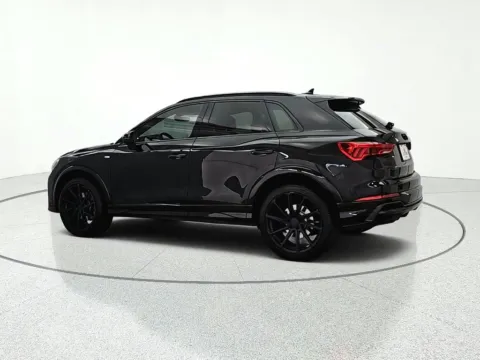 More photos of 2022 Audi Q3 Premium Plus at CarWise Gurnee, IL