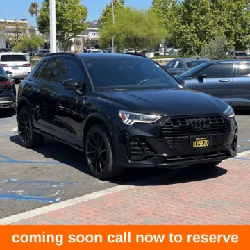 Black 2022 Audi Q3 Premium Plus for sale in Gurnee, IL