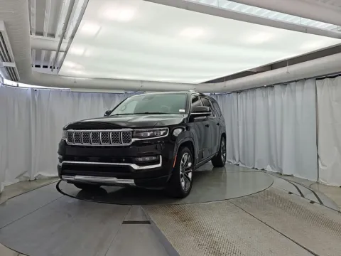 Photos of 2022 Jeep Grand Wagoneer Series III for sale in Gurnee, IL at CarWise Gurnee