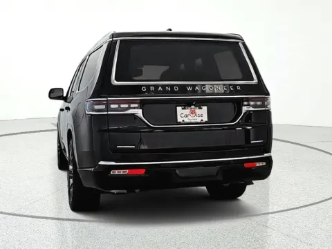 More photos of 2022 Jeep Grand Wagoneer Series III at CarWise Gurnee, IL