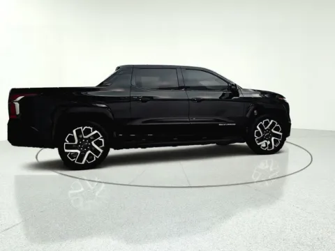 Another view of 2024 Chevrolet Silverado EV RST for sale in Gurnee, IL at CarWise Gurnee