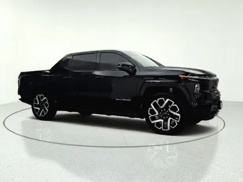 Photos of 2024 Chevrolet Silverado EV RST for sale in Gurnee, IL at CarWise Gurnee