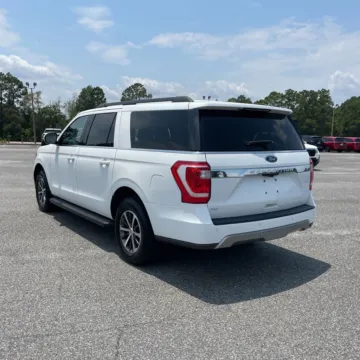 Photos of 2021 Ford Expedition Max XLT for sale in Gurnee, IL at CarWise Gurnee
